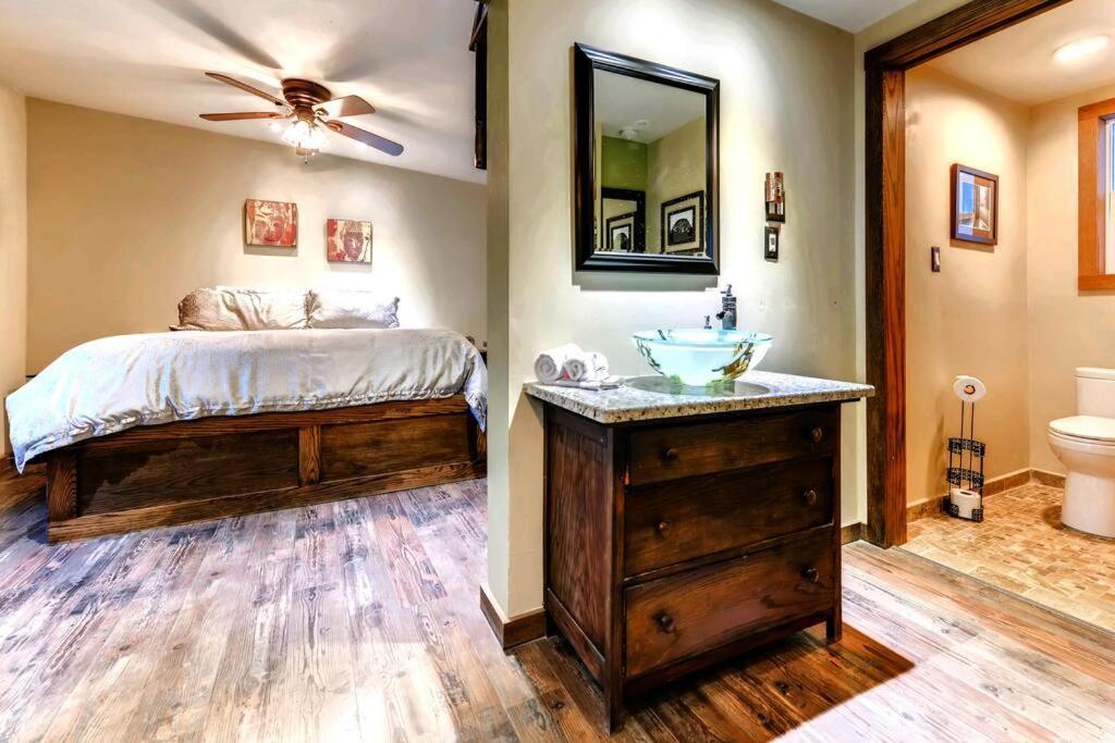 Cliff House Lodge And Hot Tub Cottages Morrison Eksteriør bilde